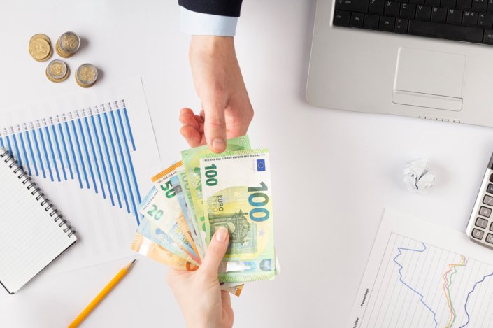 bancos-oferecem-dinheiro-domiciliar-ordenado